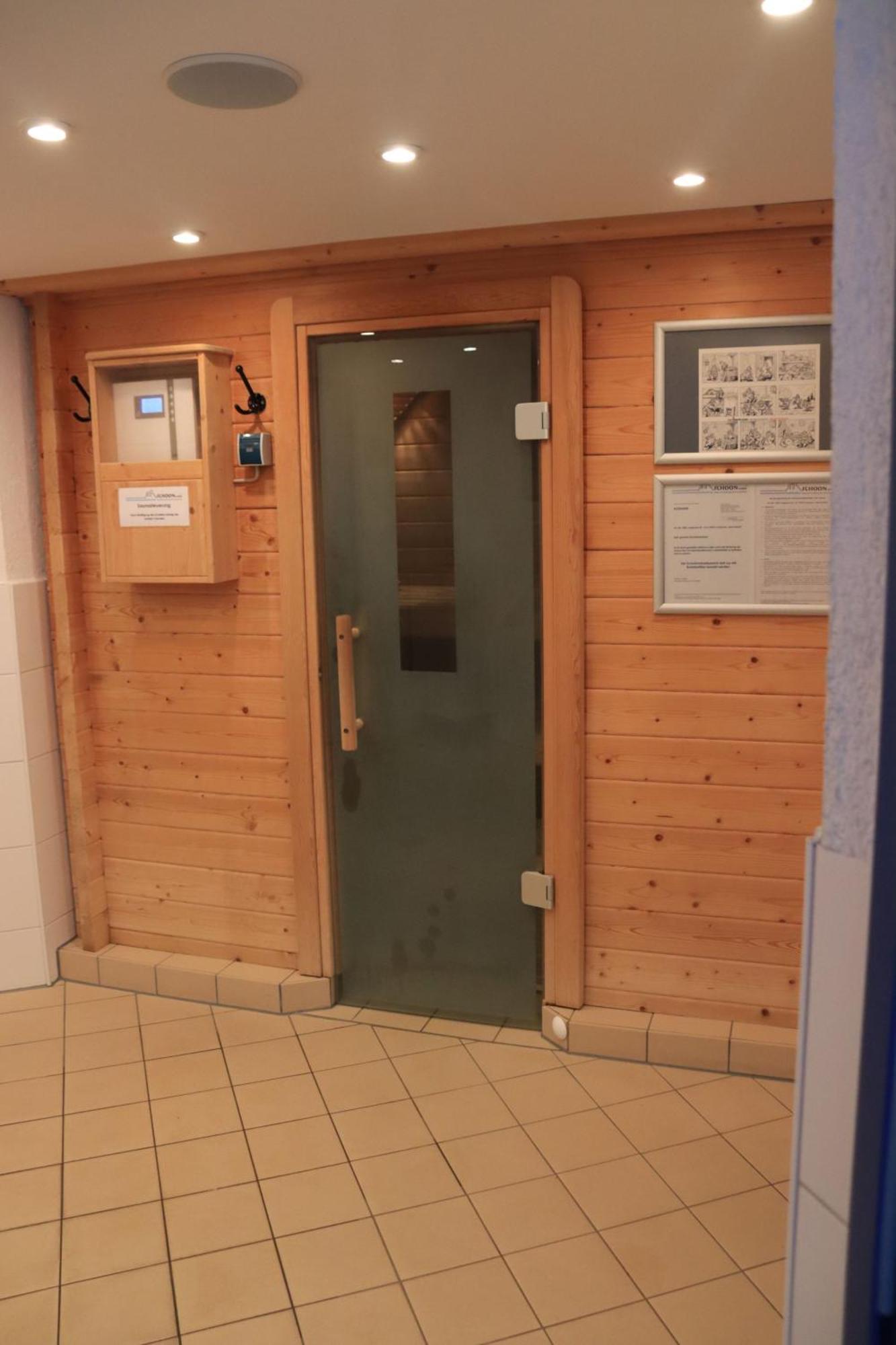Ferienwohnung Mit Seeblick Und Schwimmbadnutzung In Cuxhaven Exterior foto